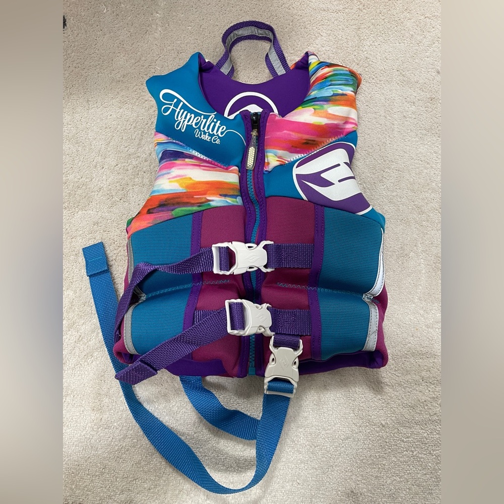 Hyperlite Wake Co Life Vest, 30-50 lbs